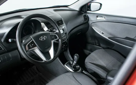 Hyundai Solaris 1.60 механика, фото №1