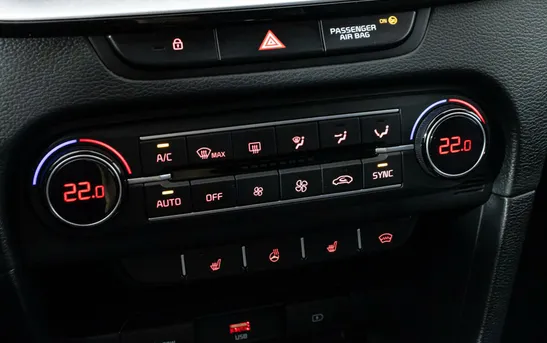 Kia Ceed 1.40 робот, фото №1