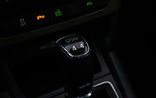 Skoda Yeti 1.80 робот, фото №1