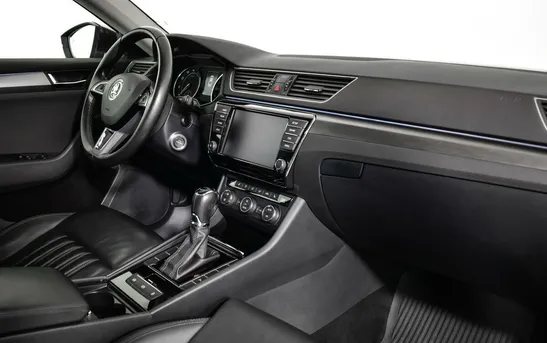 Skoda Superb 1.80 робот, фото №1